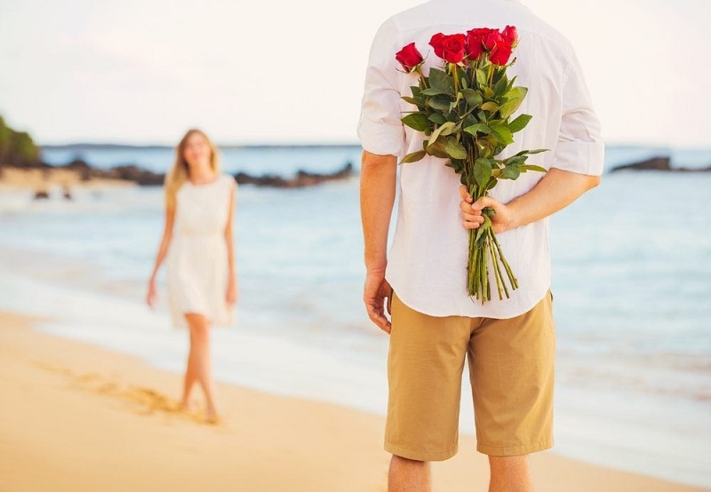 Love Blooms in the Aloha State: Navigating the Perfect Proposal in&nbsp;Hawaii