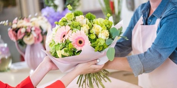 What Occasions are Best for Ordering Flowers Online